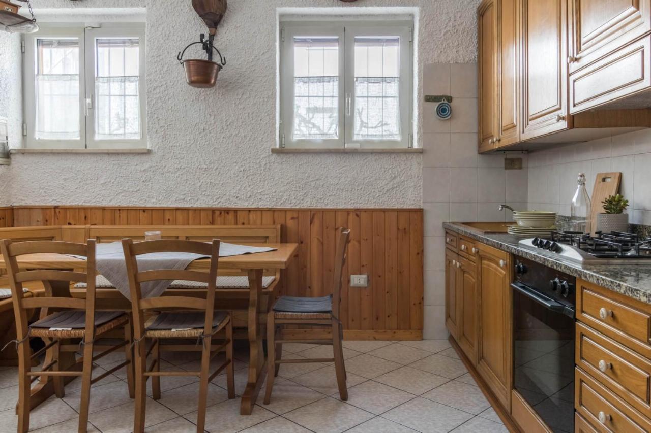 Villa Francesco Appartamento La Ruota Desenzano del Garda Kültér fotó